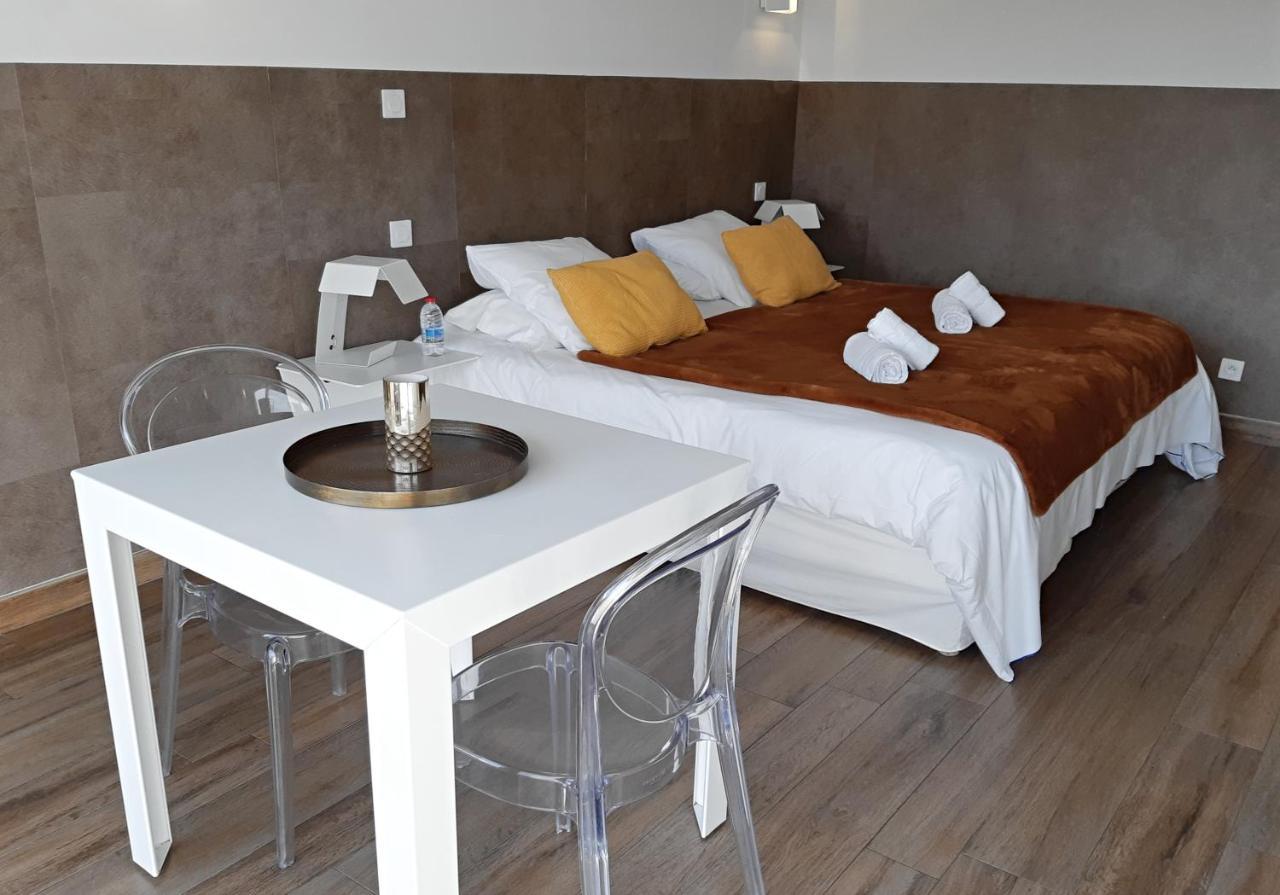 Les Suites Du Saint Nazaire - Les Balcons De La Cite Carcassonne Exterior photo